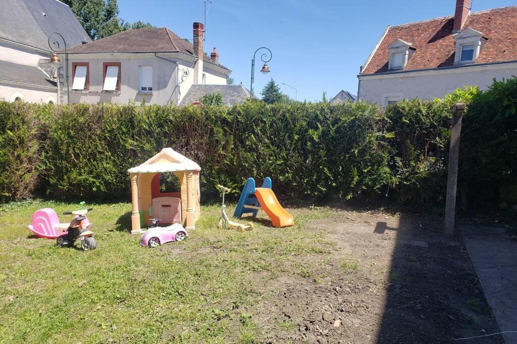 Maison Chaleureuse Avec Parking Gratuit Sur Place Villa Saint-Romain-sur-Cher Exterior photo